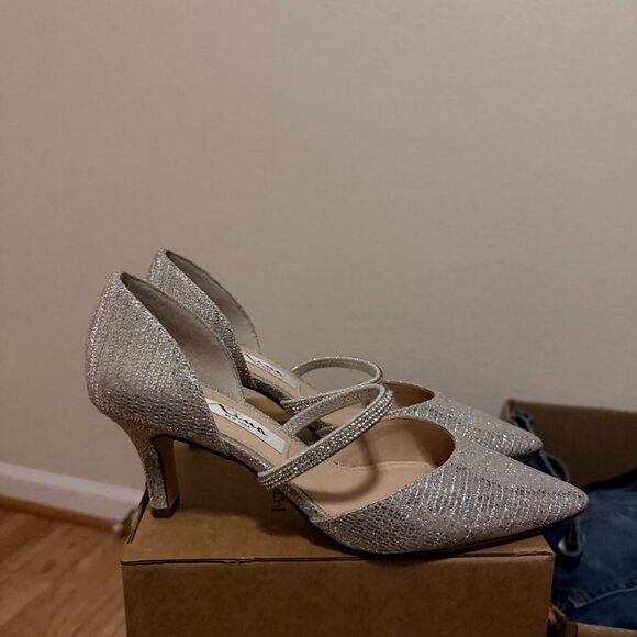 Nina Brystol Pumps - Picture 3 of 3